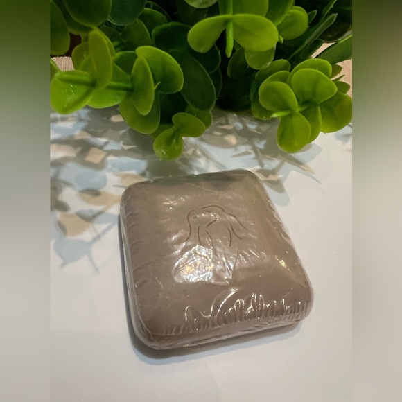 Drunk Elephant Mini Hair/Face/Body Care - Picture 6 of 15